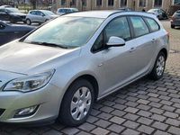 gebraucht Opel Astra Sports Tourer 1.7 Diesel Bj:2012