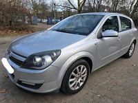 Gebraucht Opel Astra 90 PS (66 kW) 2004 Silber Limousine