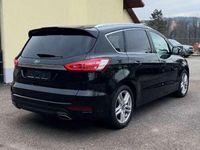 Gebraucht Ford S-MAX Titanium 179 PS (131 kW) 2016 Schwarz Van / Kleinbus