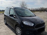 Gebraucht Ford Tourneo Courier Titanium 101 PS (74 kW) 2017 Schwarz Van / Kleinbus
