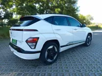 Gebraucht Hyundai Kona Basis 160 kW (218 PS) 2023 Weiß SUV