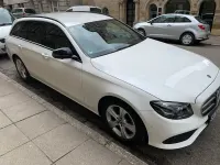 Gebraucht Mercedes E220 Avantgarde 194 PS (142 kW) 2017 Weiß Limousine