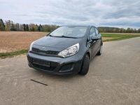 Second-hand Kia Rio 85 CP (62 kW) 2014 Gri Hatchback