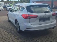 Gebraucht Ford Focus Titanium 120 PS (88 kW) 2020 Weiß Kombi