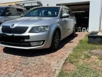 Gebraucht Skoda Octavia Ambition 150 PS (110 kW) 2016 Silber Kombi