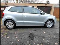 Gebraucht VW Polo Trendline 75 PS (55 kW) 2010 Silber Kleinwagen