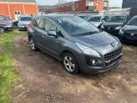 Gebraucht Peugeot 3008 120 PS (88 kW) 2012 Grau Kombi