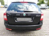 Gebraucht Skoda Octavia Impuls Edition 122 PS (89 kW) 2010 Schwarzmagic perleffekt Kombi