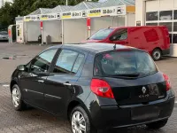 Gebraucht Renault Clio 75 PS (55 kW) 2005 Schwarz Kleinwagen