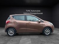 Gebraucht Hyundai i10 YES! 87 PS (63 kW) 2015 Braun Kleinwagen