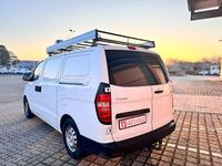 Gebraucht Hyundai H-1 170 PS (125 kW) 2016 Weiß Van / Kleinbus