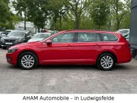 Gebraucht VW Passat Business 122 PS (89 kW) 2023 Rot Kombi