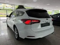 Usado Ford Focus Cool & Connect 120 CV (88 kW) 2023 Blanco Familiar