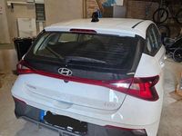 Gebraucht Hyundai i20 Select 79 PS (58 kW) 2025 Weiß Kleinwagen