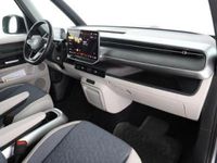 Gebraucht VW ID. Buzz Pro 210 kW (286 PS) 2025 Monosilber metallic Van / Kleinbus