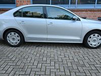 Gebraucht VW Jetta 105 PS (77 kW) 2015 Silber Limousine