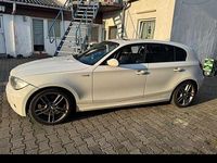 Gebraucht BMW 120 170 PS (125 kW) 2007 Weiß Kleinwagen