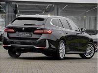 Neu BMW 520 197 PS (144 kW) 2026 Grau (sophistograu brillanteffekt) Kombi