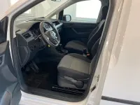 Używany VW Caddy 102 KM (75 kW) 2020 Biały Minivan