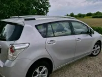 Gebraucht Toyota Verso 129 PS (94 kW) 2010 Silber Van / Kleinbus