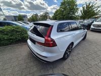 Używany Volvo V60 Plus 197 KM (144 kW) 2024 Biały Kombi