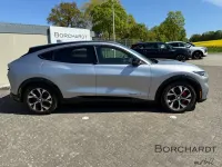 Usata Ford Mustang Mach-E Premium 258 kW (351 CV) 2022 Argento SUV