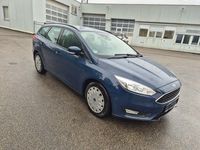 Gebraucht Ford Focus Trend 105 PS (77 kW) 2016 Blau Kombi