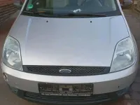 Usata Ford Fiesta 70 CV (51 kW) 2003 Argento Utilitaria