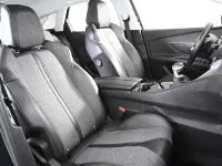 Gebraucht Peugeot 3008 Allure 131 PS (96 kW) 2018 Grau SUV