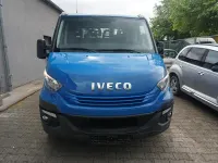 Gebraucht Iveco Daily 136 PS (100 kW) 2018 Blau Limousine