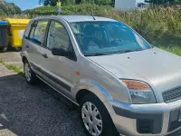Gebraucht Ford Fusion 80 PS (58 kW) 2009 Kleinwagen