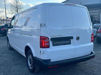 Gebraucht VW Transporter 102 PS (75 kW) 2019 Weiß Van