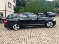 Gebraucht Mercedes E200 136 PS (100 kW) 2012 Schwarz Kombi