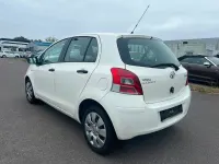 Gebraucht Toyota Yaris Cool 69 PS (50 kW) 2011 Weiß Kleinwagen