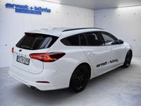 Gebraucht Ford Focus ST-Line X 155 PS (114 kW) 2023 Weiß Limousine