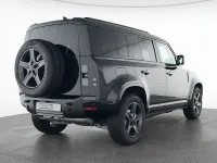 Gebraucht Land Rover Defender SE Dynamic 250 PS (183 kW) 2026 Schwarz SUV