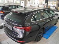 Gebraucht Skoda Octavia Style 150 PS (110 kW) 2023 Blackmagic perleffekt Kombi