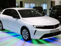 Gebraucht Opel Astra Elegance 131 PS (96 kW) 2023 Weiß Kleinwagen