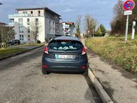 Gebraucht Ford Fiesta 80 PS (58 kW) 2014 Grau Kleinwagen