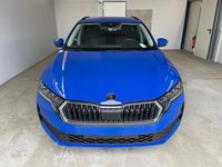 Neu Skoda Octavia Essence 150 PS (110 kW) 2025 [k4k4] energy blau [k4k4] energy blau Kombi