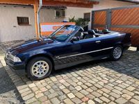 Gebraucht BMW 318 Cabriolet 116 PS (85 kW) 1999 Blau Cabrio