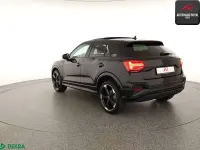 Gebraucht Audi Q2 S-Line 190 PS (139 kW) 2023 Mythosschwarz SUV