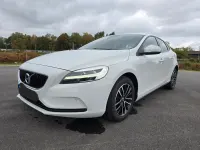 Usata Volvo V40 122 CV (89 kW) 2016 Bianco Berlina