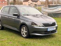 Gebraucht Skoda Fabia Ambition 90 PS (66 kW) 2014 Grau Limousine