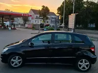 Gebraucht Mercedes B200 136 PS (100 kW) 2009 Schwarz Van / Kleinbus