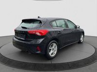 Gebraucht Ford Focus 101 PS (74 kW) 2021 Schwarz Limousine