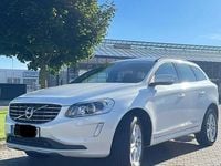Gebraucht Volvo XC60 Ocean Race 181 PS (133 kW) 2015 Weiß SUV