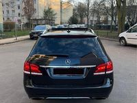 Gebraucht Mercedes E350 258 PS (189 kW) 2014 Schwarz Kombi