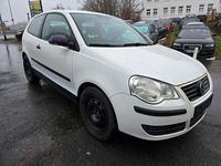 Gebraucht VW Polo 54 PS (39 kW) 2006 Weiß Limousine