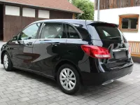 Gebraucht Mercedes B180 Style 122 PS (89 kW) 2017 Schwarz Kleinwagen